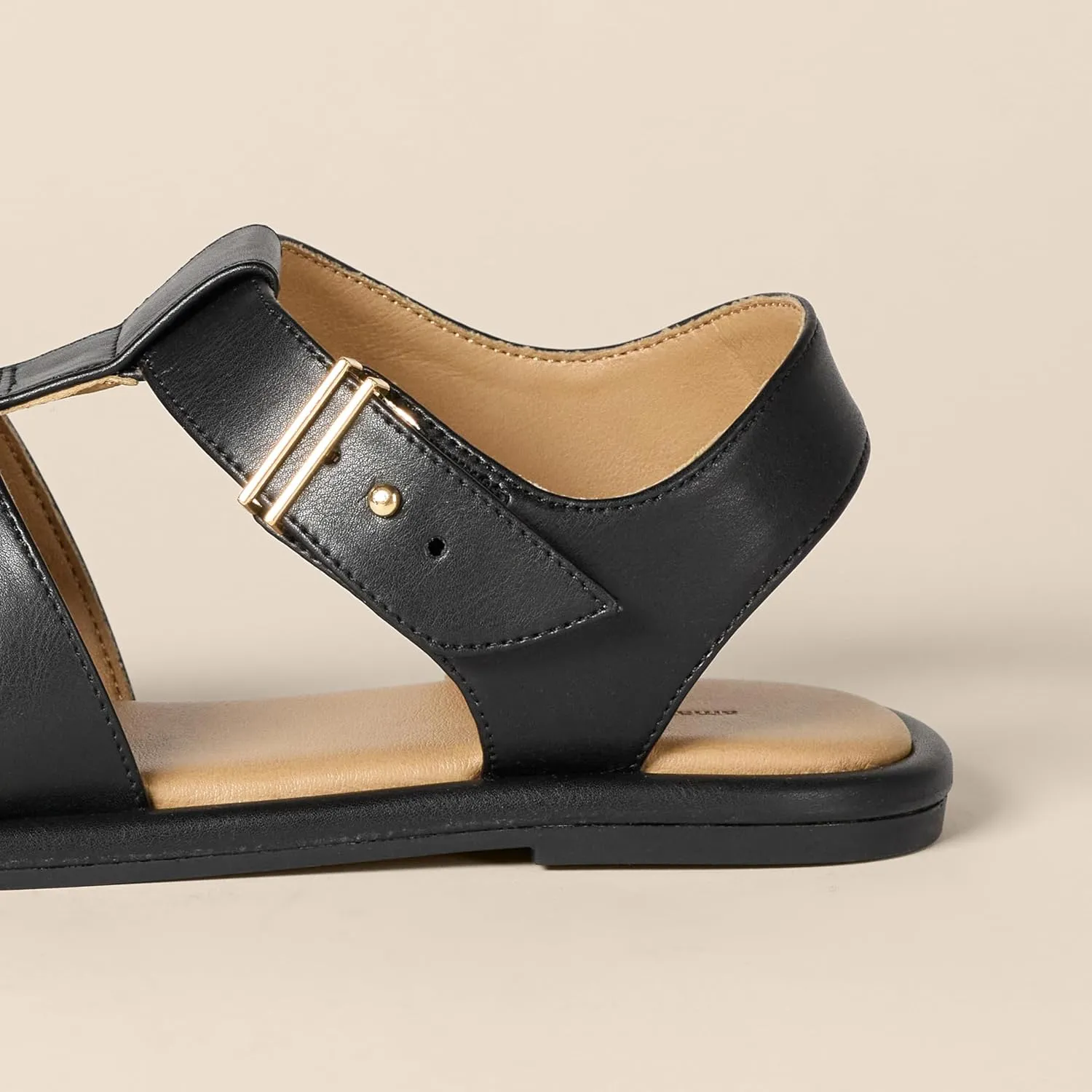 Amazon Essentials Women's Closed Toe Fisherman Sandals