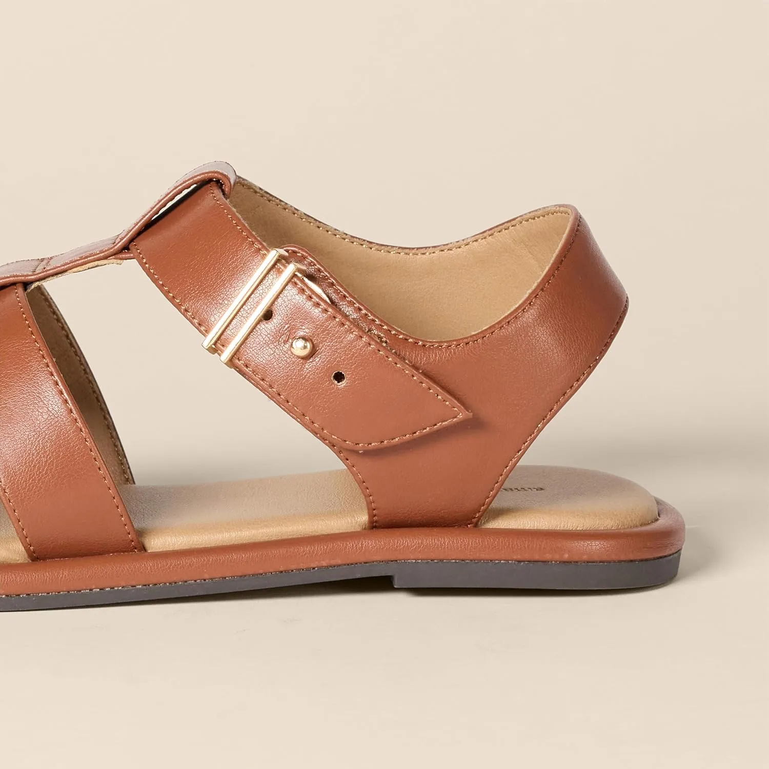 Amazon Essentials Women's Closed Toe Fisherman Sandals