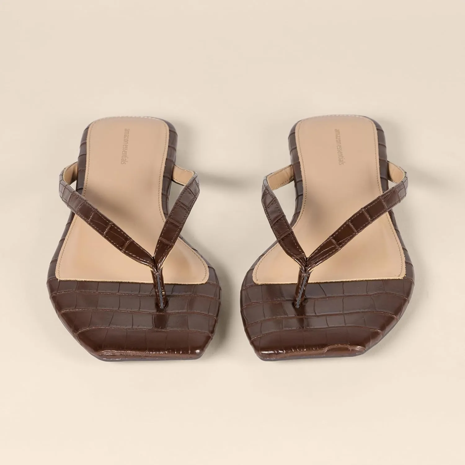 Amazon Essentials Women's Thong Sandals