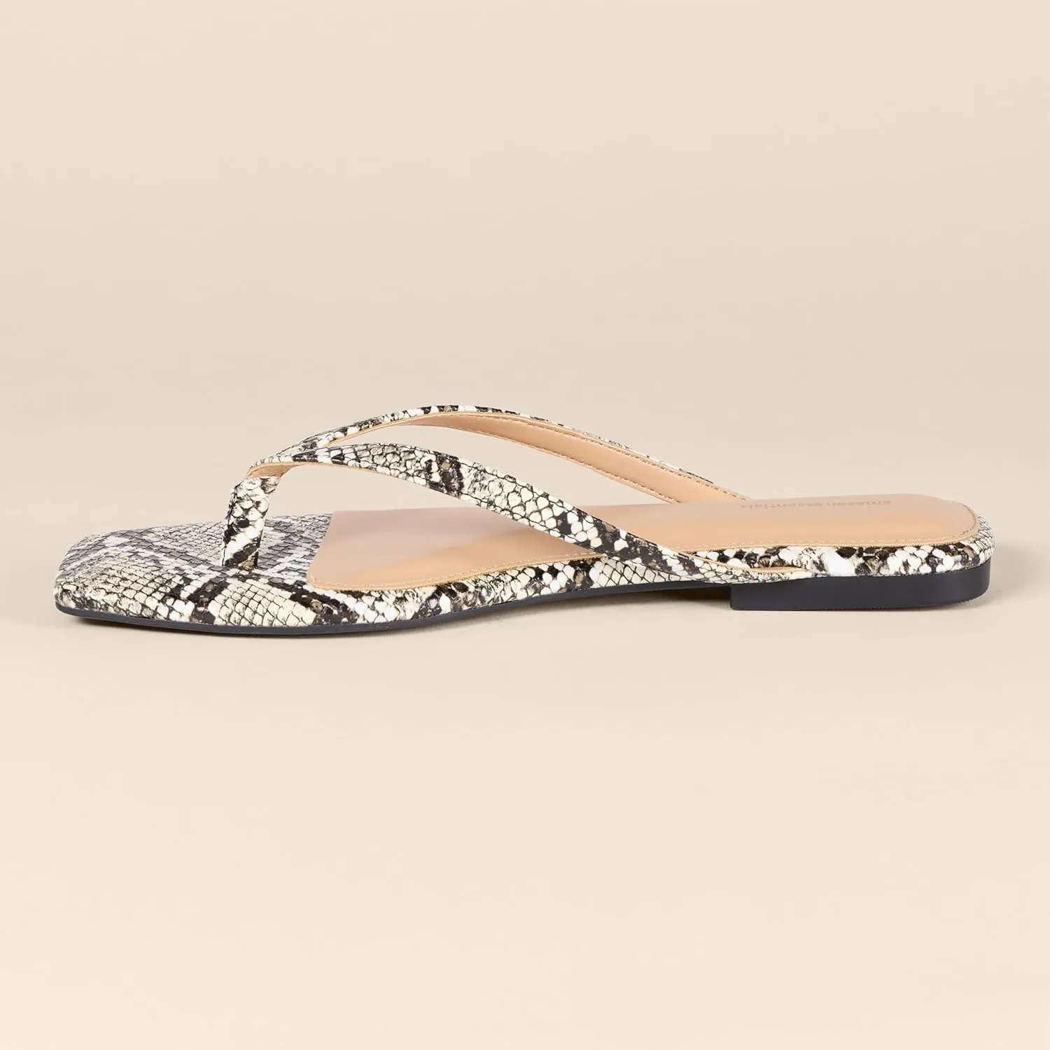 Amazon Essentials Women's Thong Sandals