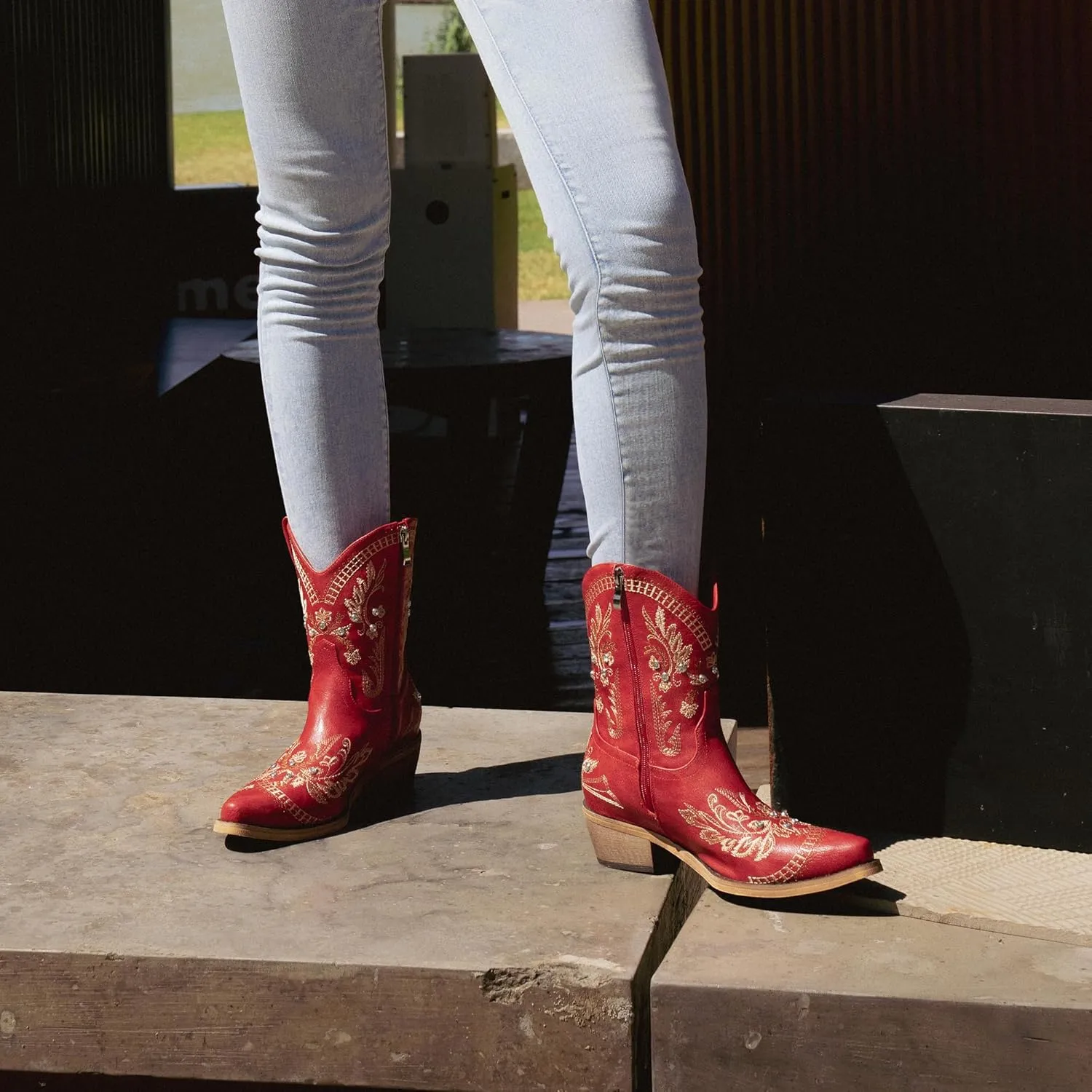 Cowboy Boots for Women, Cowgirl Boots with Sparkly Embroidered Rhinestones, Short Western Ankle Boots for Women with Side Zipper Pull On