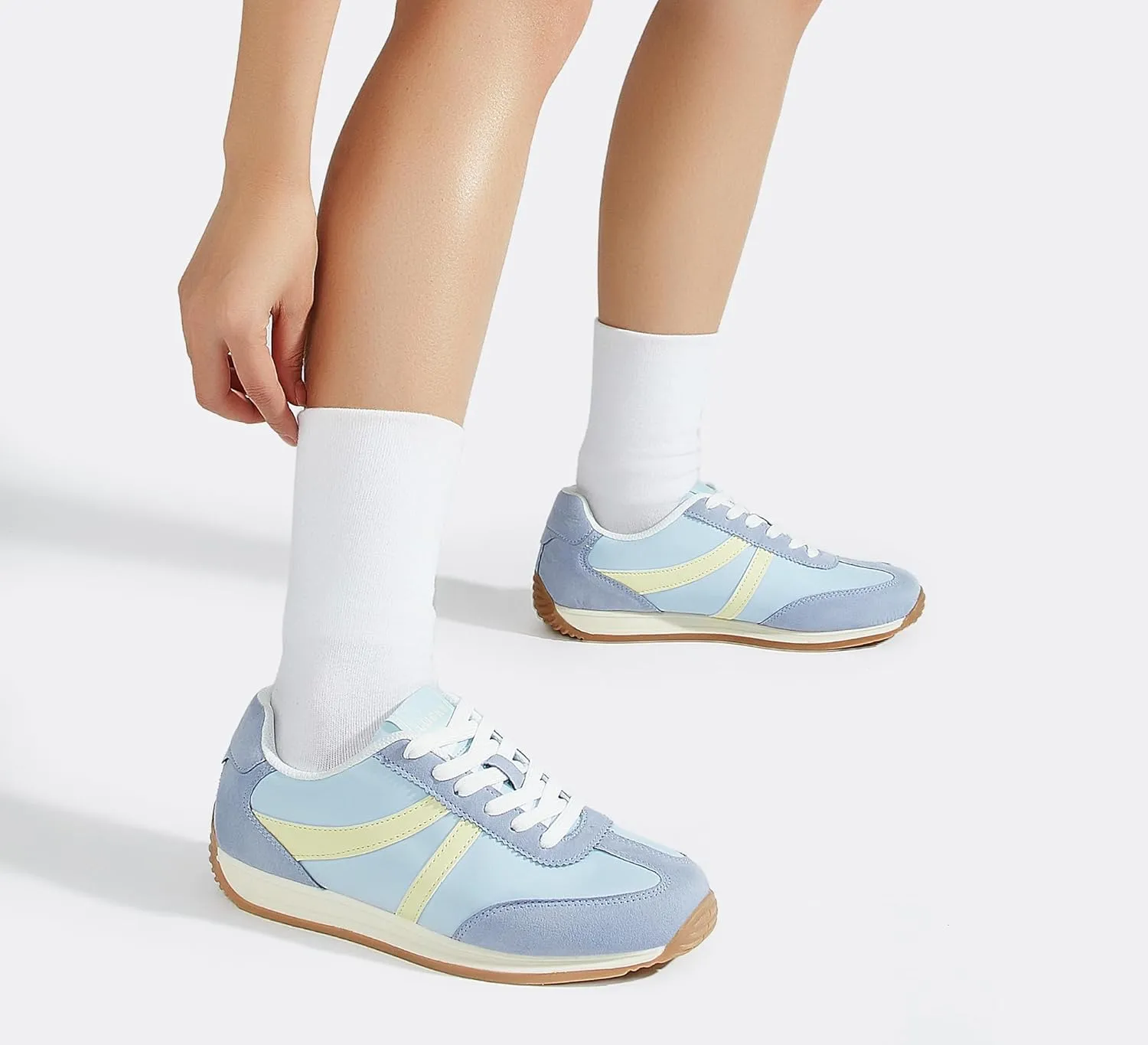 LUCKY STEP Women's Retro Fashion Sneakers Non Slip Comfortable Casual Running Shoes Breathable Classic Walking Trainers