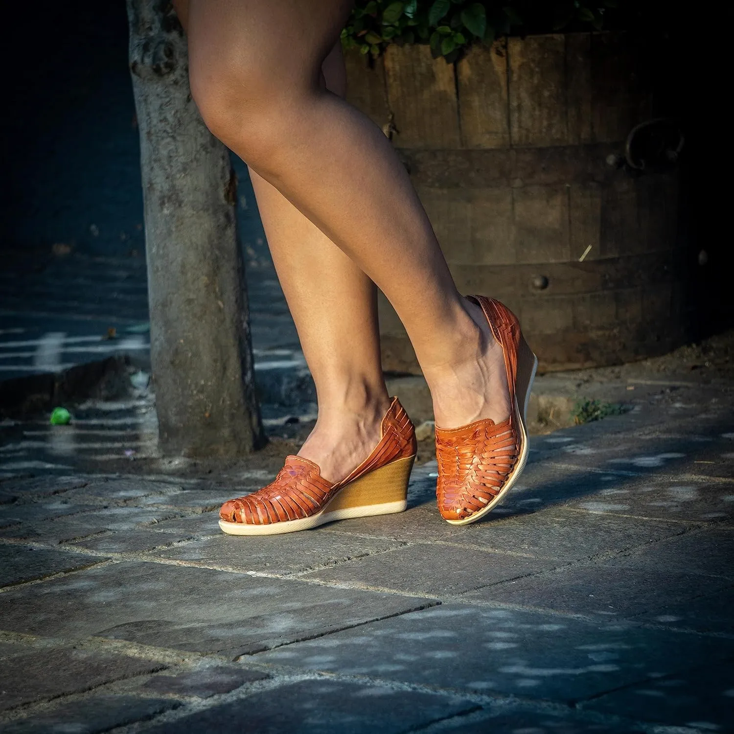 Mexico en la Piel Women's Huarache Sandals - Genuine Leather, Closed Toe, Wedge Heel 2.5 Inches, Handmade in Mexico - Available in 3 Unique Designs with Slip-On & Ankle Strap Options