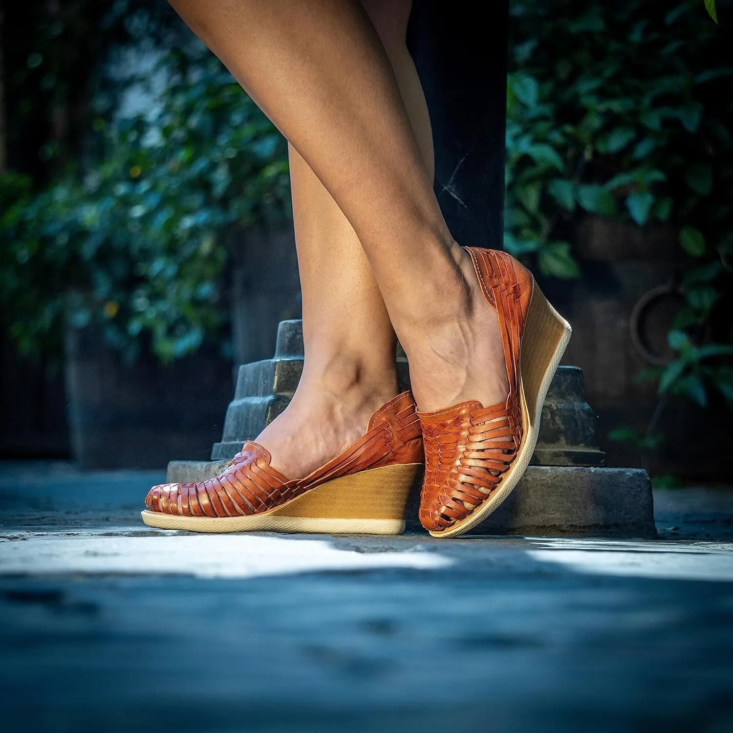 Mexico en la Piel Women's Huarache Sandals - Genuine Leather, Closed Toe, Wedge Heel 2.5 Inches, Handmade in Mexico - Available in 3 Unique Designs with Slip-On & Ankle Strap Options
