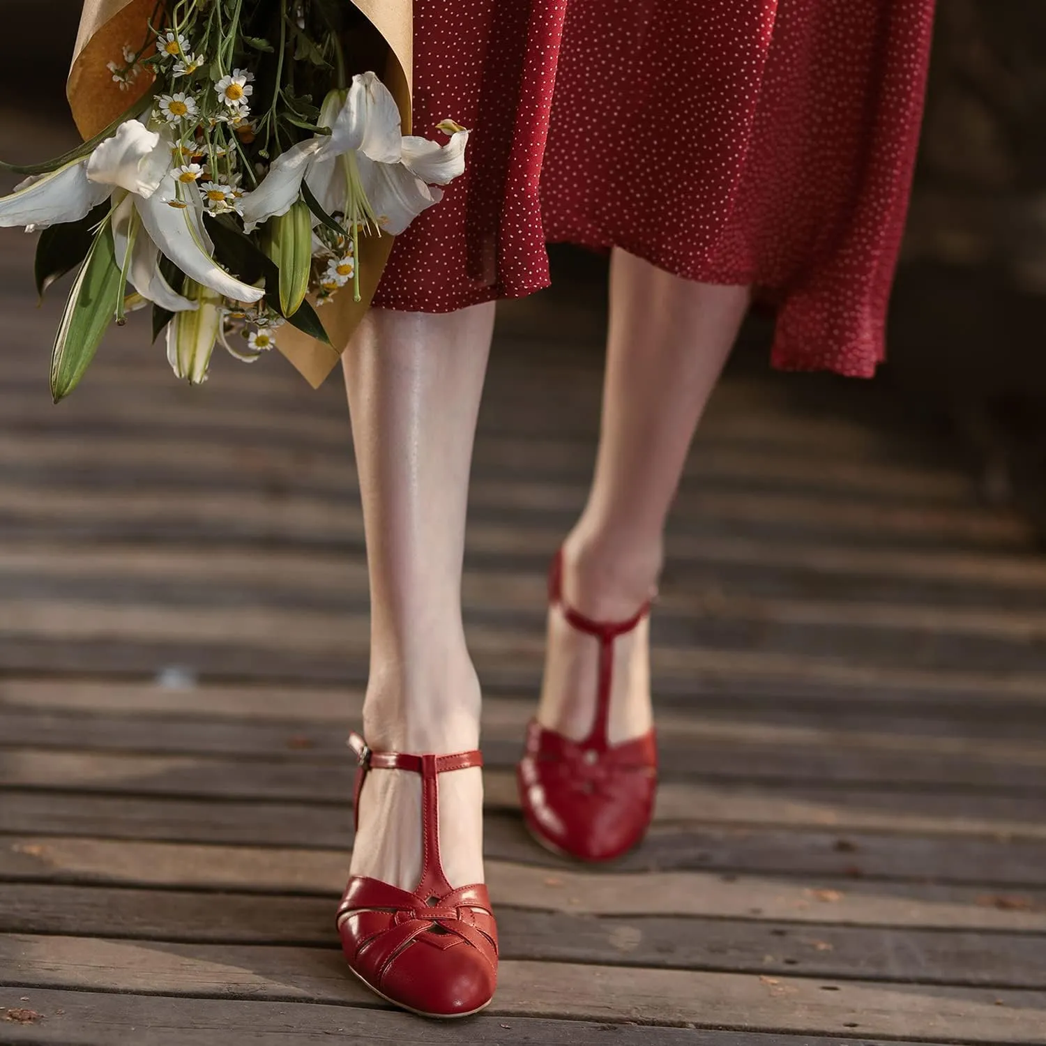 MOOMMO Women’s Ankle Strap Cage Sandals Kitten Heel Round Toe T-Strap Mary Jane Pumps Cut-Out Sandal Heels Vintage Low Heel Closed Toe Roman Sandals Dress Summer Shoes Wedding Bridal Comfy 4-11 M US