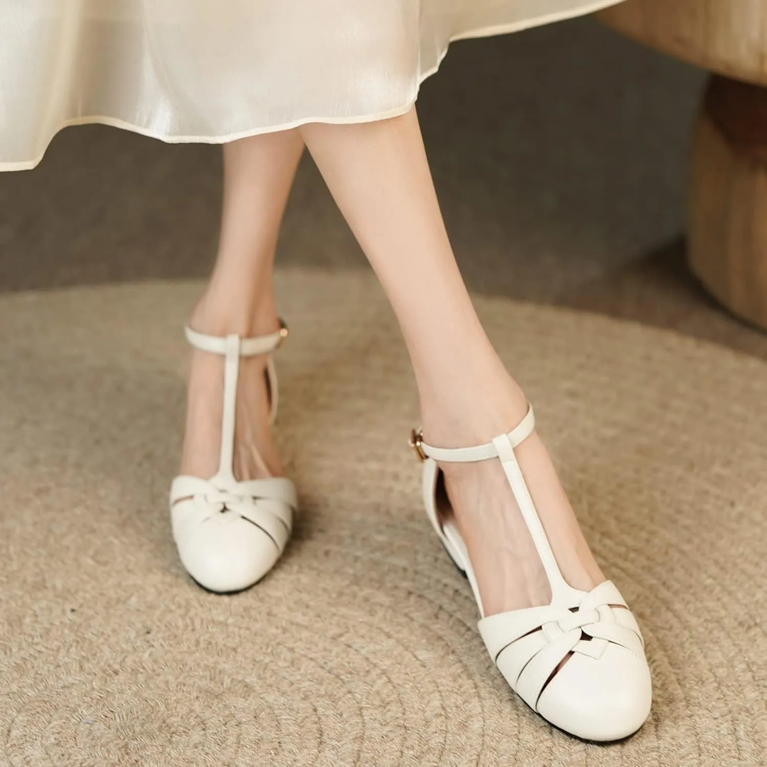 MOOMMO Women’s Ankle Strap Cage Sandals Kitten Heel Round Toe T-Strap Mary Jane Pumps Cut-Out Sandal Heels Vintage Low Heel Closed Toe Roman Sandals Dress Summer Shoes Wedding Bridal Comfy 4-11 M US