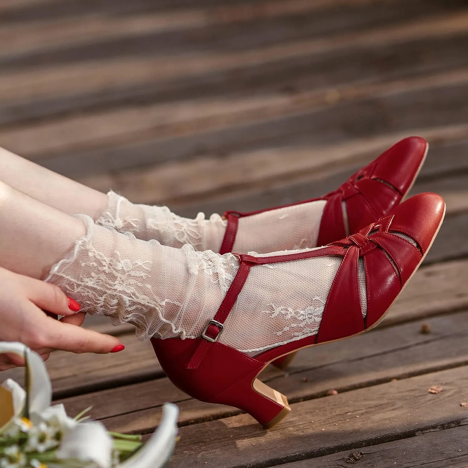 MOOMMO Women’s Ankle Strap Cage Sandals Kitten Heel Round Toe T-Strap Mary Jane Pumps Cut-Out Sandal Heels Vintage Low Heel Closed Toe Roman Sandals Dress Summer Shoes Wedding Bridal Comfy 4-11 M US
