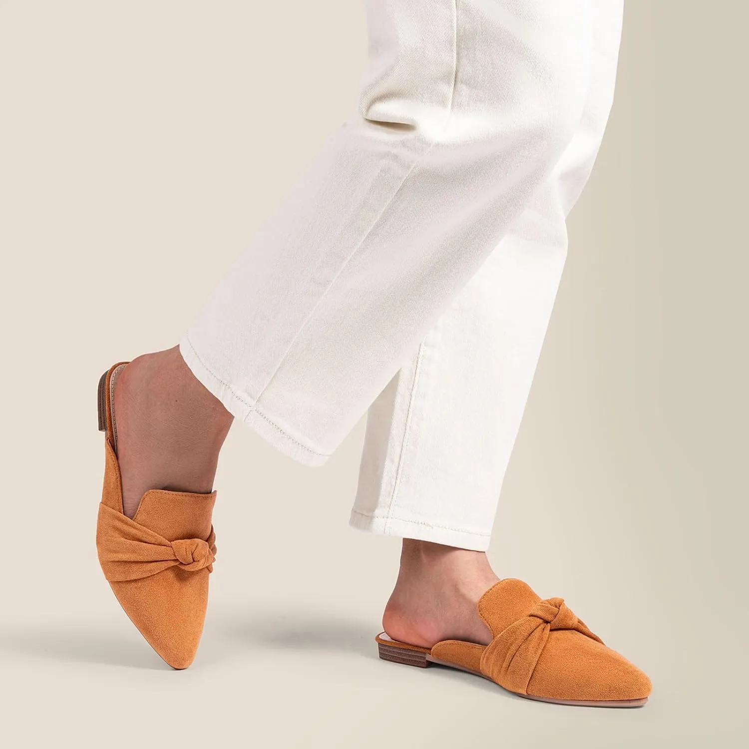 MUSSHOE Mules for Women Flats Comfortable Pointed Toe Slip on Women Mules Flats…
