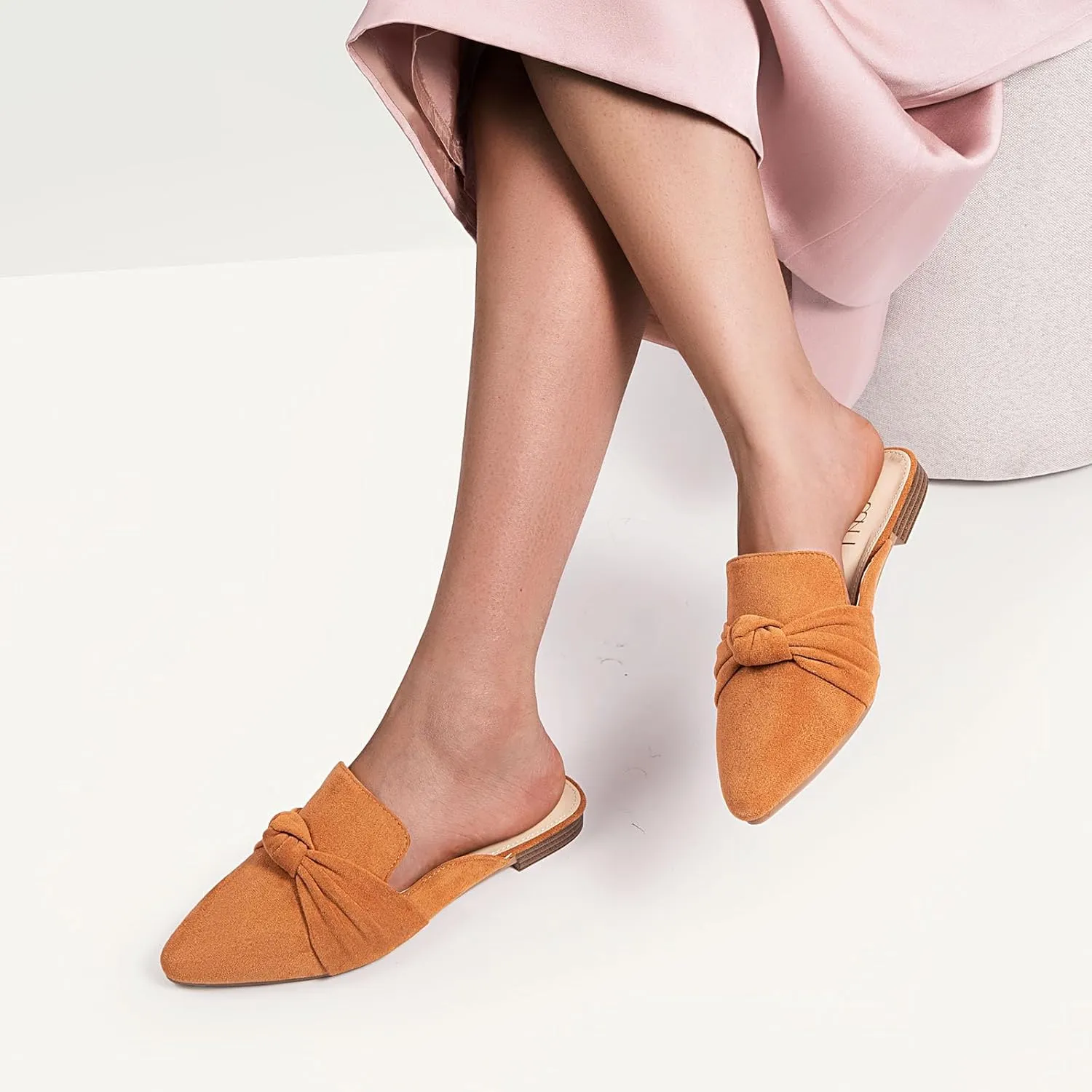 MUSSHOE Mules for Women Flats Comfortable Pointed Toe Slip on Women Mules Flats…