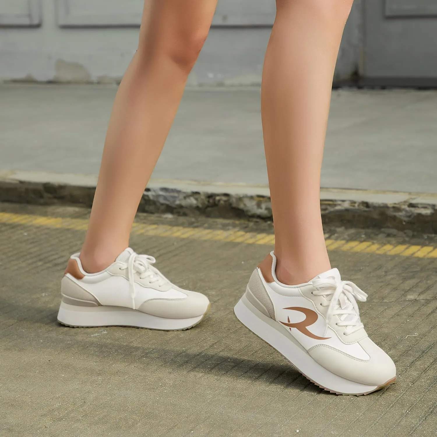 Rihero Women's Platform Sneakers Casual Lace Up Non Slip Tennis Walking Shoes Comfortable Lightweight Chunky Fashion Sneakers