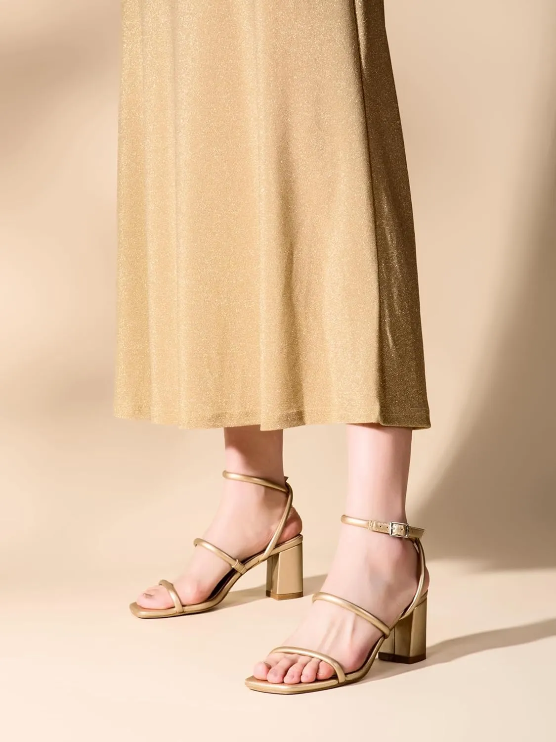 Shoe'N Tale Strappy Heels for Women Ankle Buckle Chunky Heels Square Toe Heeled Sandals