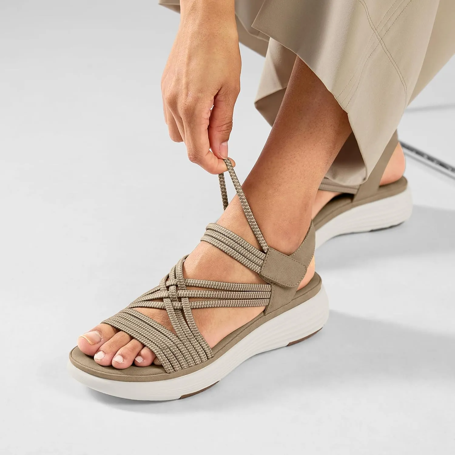 Women's Comfortable Walking Sandals with Elastic Strap LightWeight Sandals for Women 2025 Summer Dressy