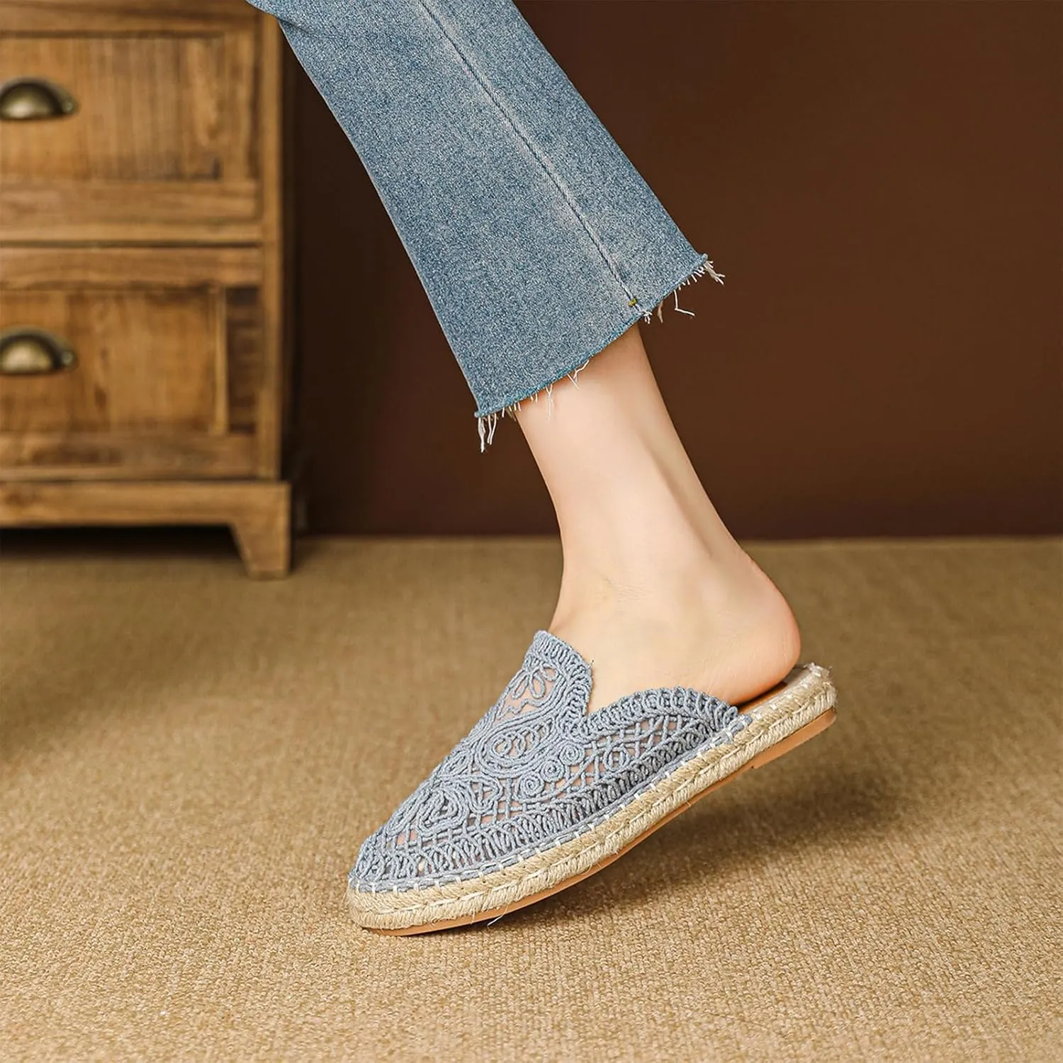 Women's Knit Round Toe Handmade Flat Mules Comfort Cutout Non Slip Slip-On Sandals Fashion Summer Outdoor Daily Casual Shoes