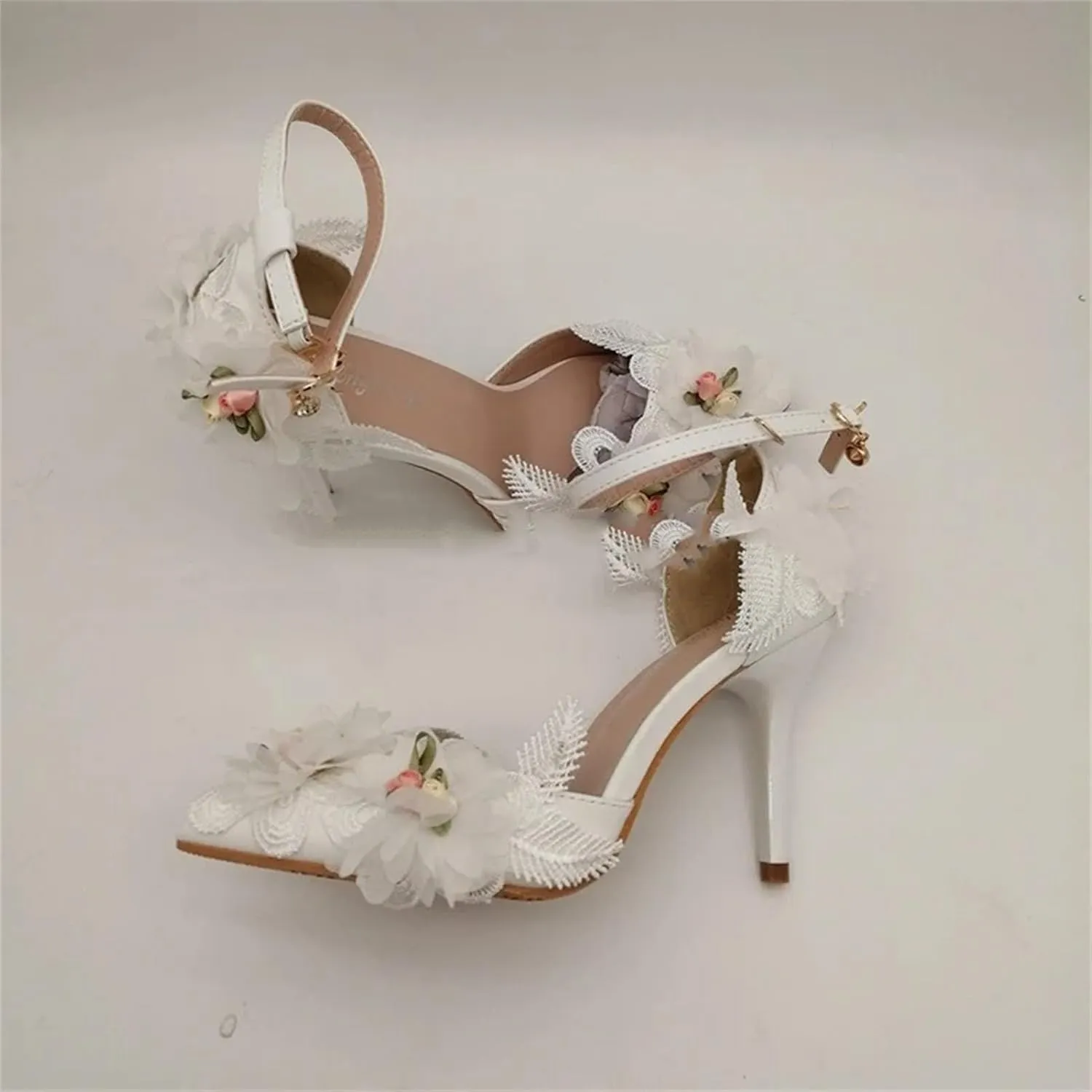 Women's White Flower Wedding Pumps, Concise Applique Stiletto Summer Heels