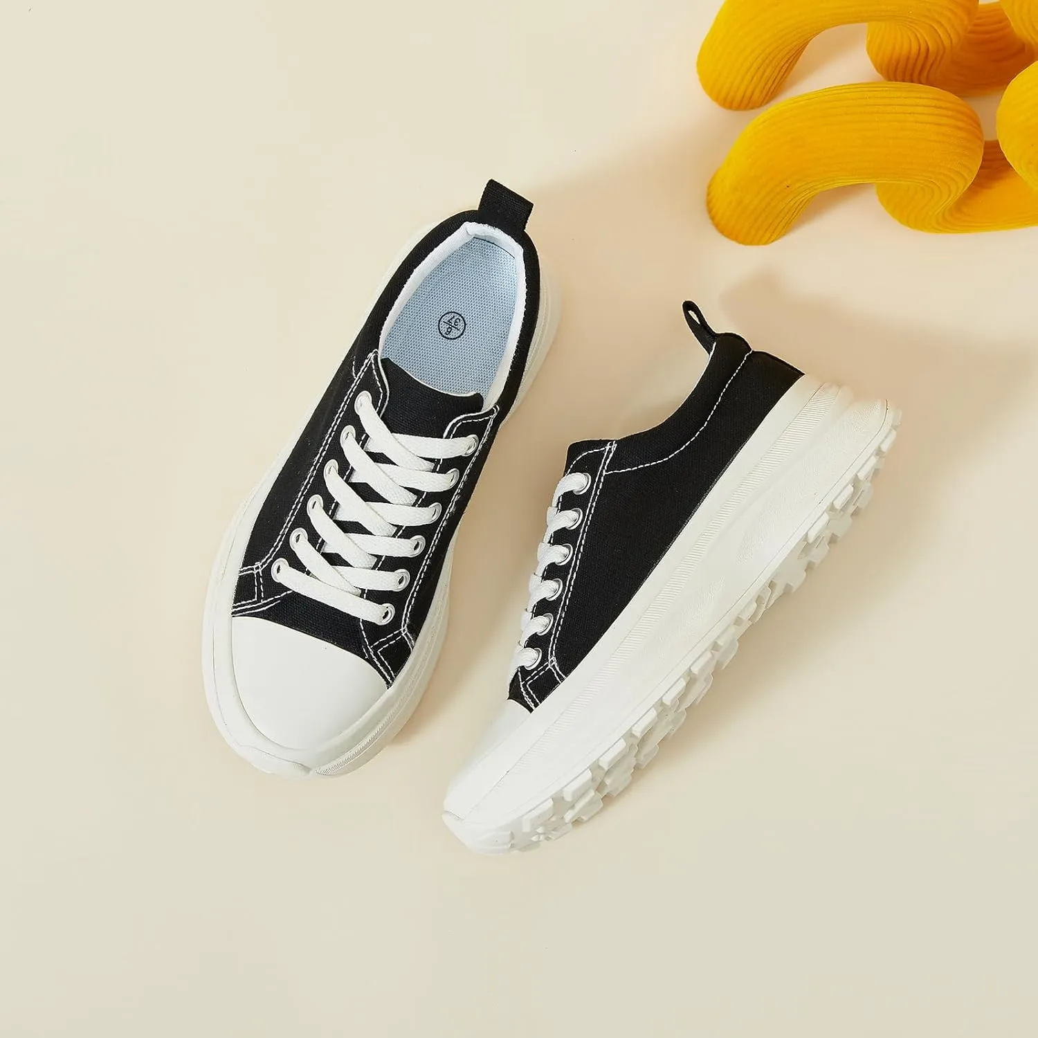 yageyan Platform Sneakers for Women Black Sneakers Canvas Shoes for Women White Tennis Shoes Classic Casual Comfortable
